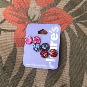 Claire’s. 3 pack stud earrings. Glitter